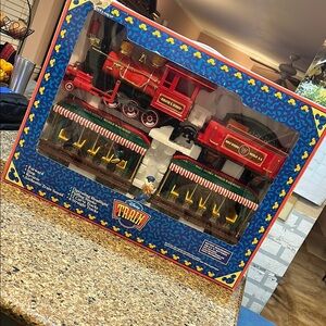 Disney Red Cars & Vehicles no included one of the donal duck.